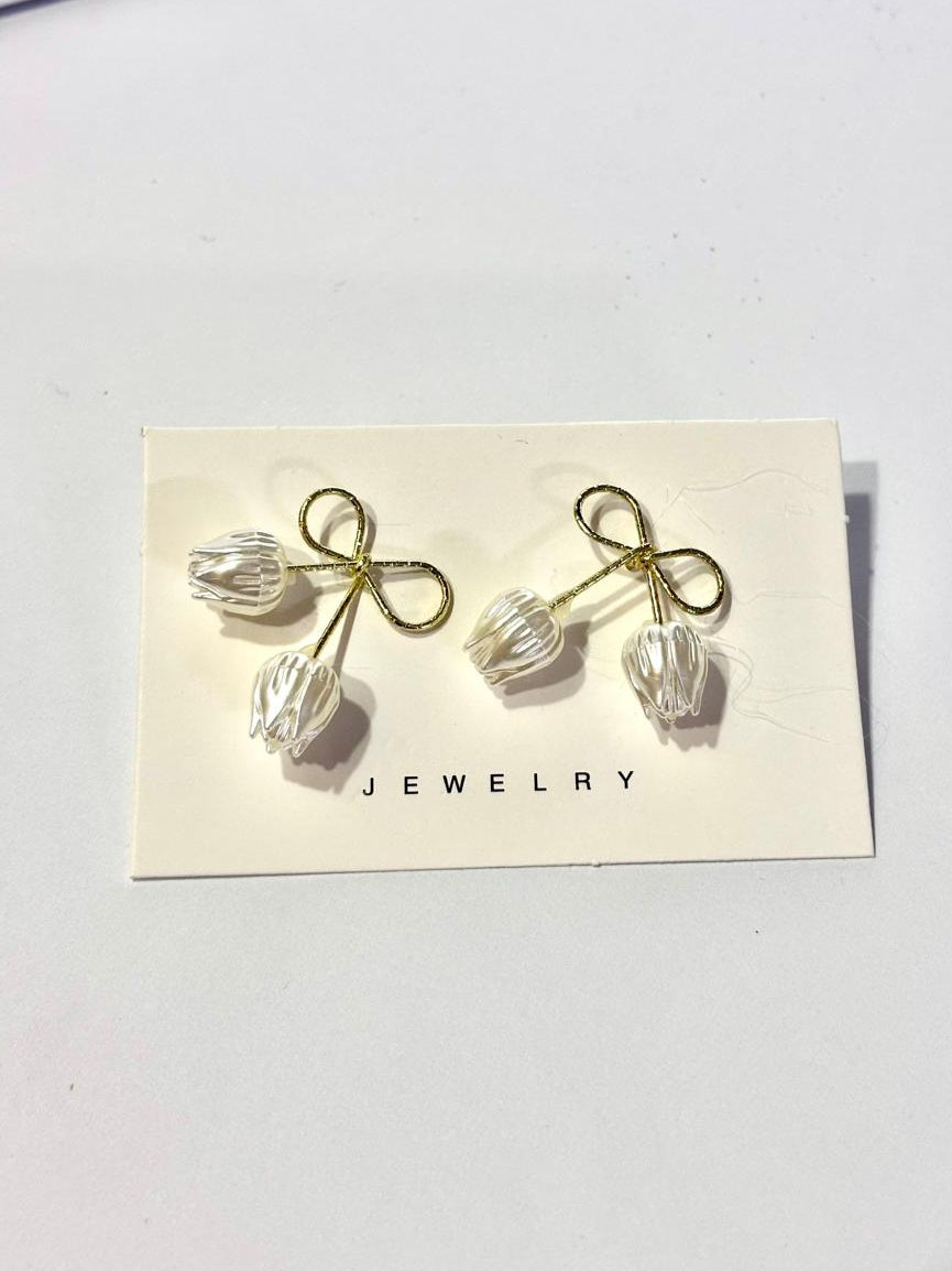 White Rose earrings